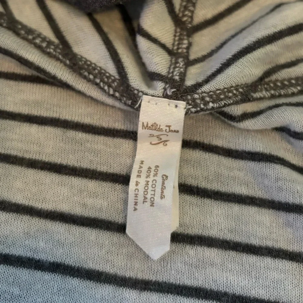Matilda Jane Kendra Drape Front Reversible Cardigan - Picture 6 of 6